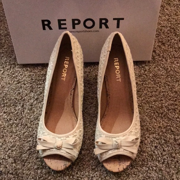 Report Shoes - NIB Sandal Wedges White Lace Open Tow With Bow